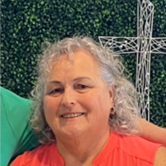 Meet your Posher, Maureen - Picture 1 of 1